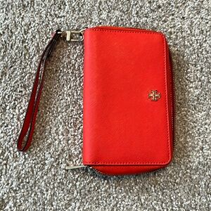 Tory Burch zip wallet